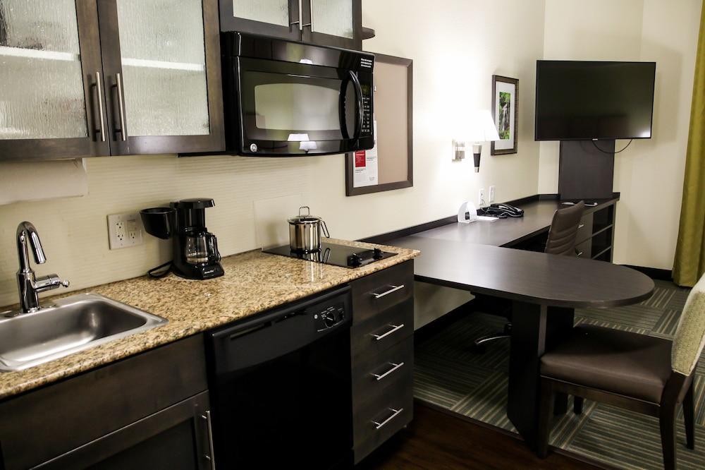 Candlewood Suites Richmond North-Glen Allen By Ihg Exterior photo