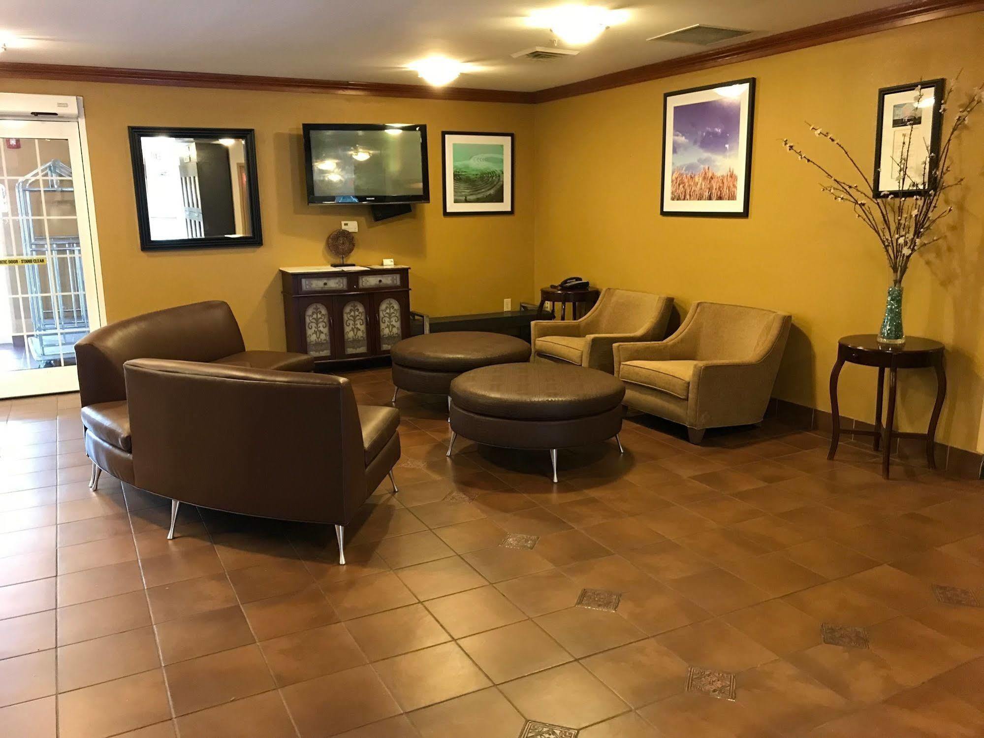 Candlewood Suites Richmond North-Glen Allen By Ihg Exterior photo